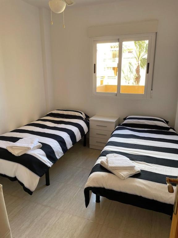 A Stunning 2 Bedroom Apartment 5 Min Walk To The Beautiful Beaches Of Vera Playa Playas de Vera Extérieur photo